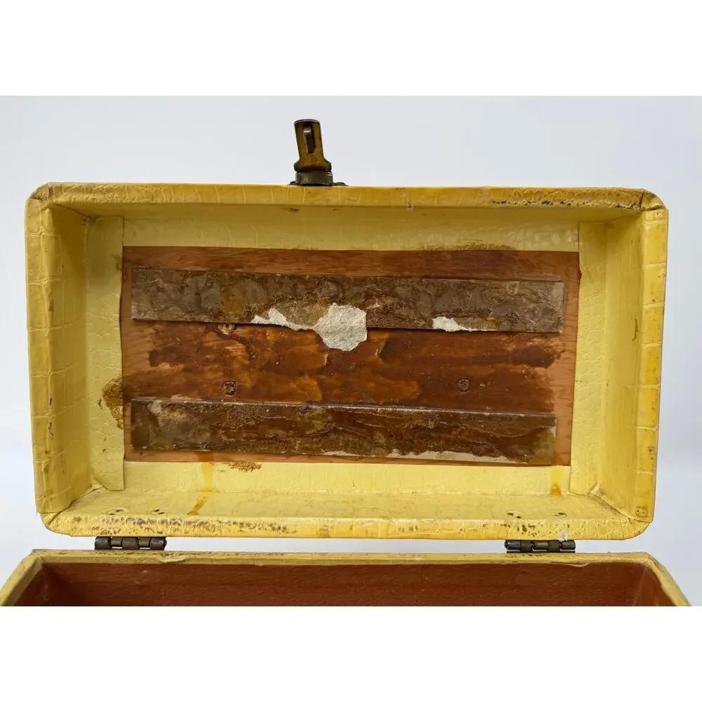 Unknown vintage vanity